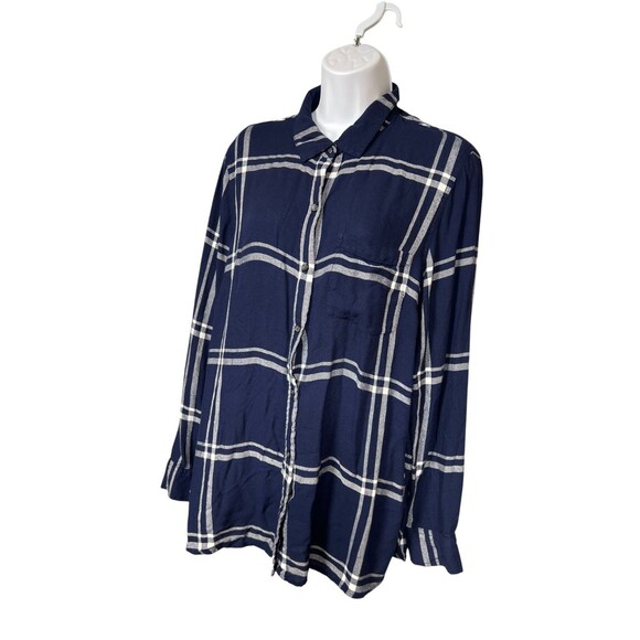Old Navy Women's L The Classic Shirt Navy Blue Plaid Viscose Blouse Top - Picture 3 of 16
